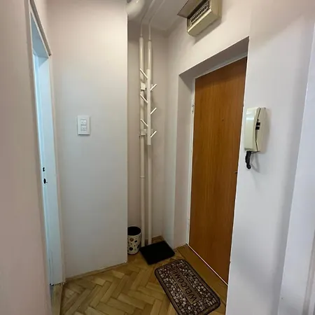 아파트 Nadja Center *